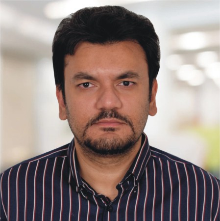 Dr. Zeeshan Qamar    